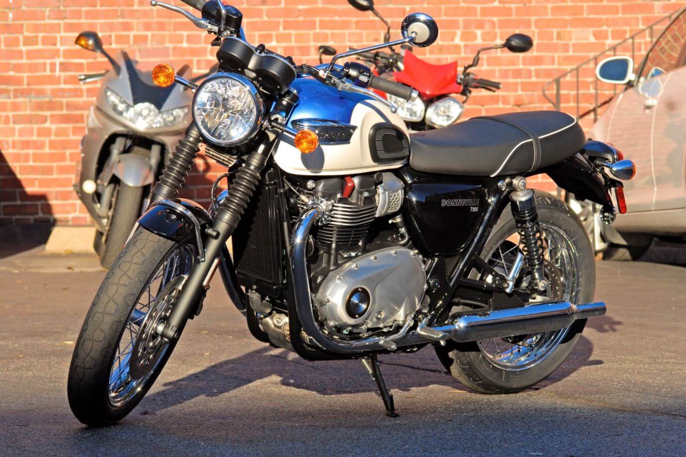 2017 Bonneville T100
